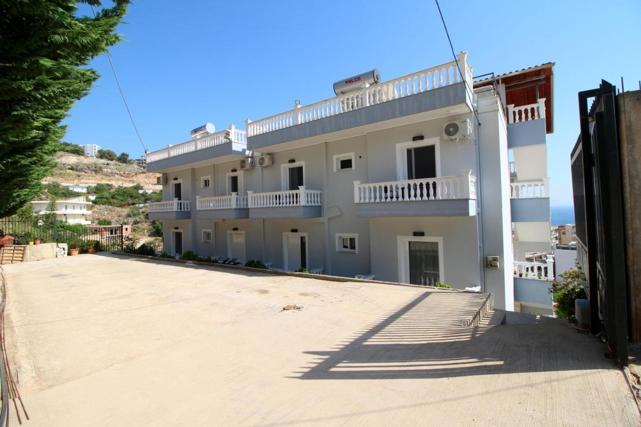 Saranda Rooms 3*
